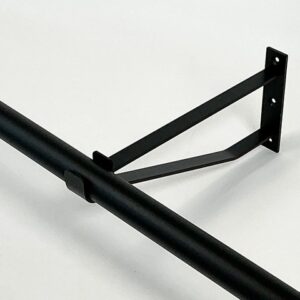 Garderobesteun extra sterk. Half open voor buisdiameter 35 mm. 30 cm uit de muur. Kleur zwart fijnstructuur.