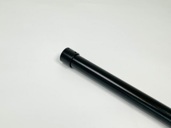 Garderobestang RAL 9005 mat zwart met buissteun blinde montage