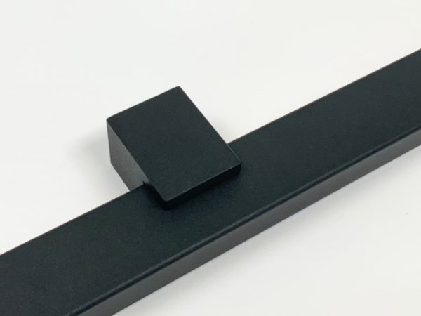Trapleuning kokerprofiel RAL 9005 mat zwart fijnstructuur detail