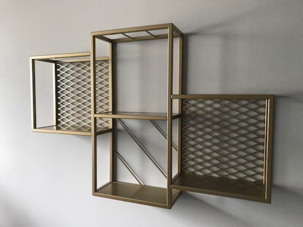 Design wandmeubel, klein model, in RAL 1036 goud